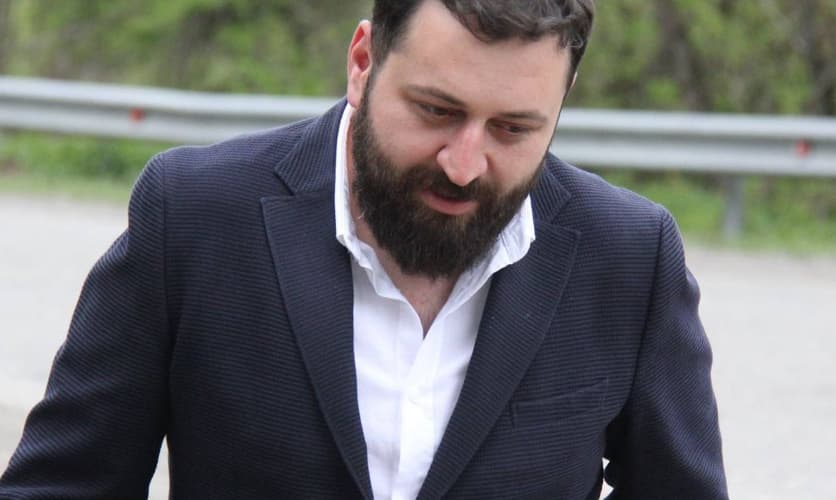 ჯაბა ხუბუა ზუგდიდის ყოფილ მერს: “ლაპარაკიც გცოდნიათ და ჭიე-ჭიე წერაც შეგძლებიათ”