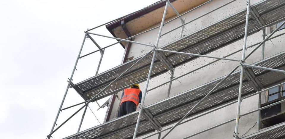 „განახლებული რეგიონების“ ფარგლებში, ქალაქ წალენჯიხასა და ქალაქ ჯვარში მიმდინარეობს ფასადების რეაბილიტაცია