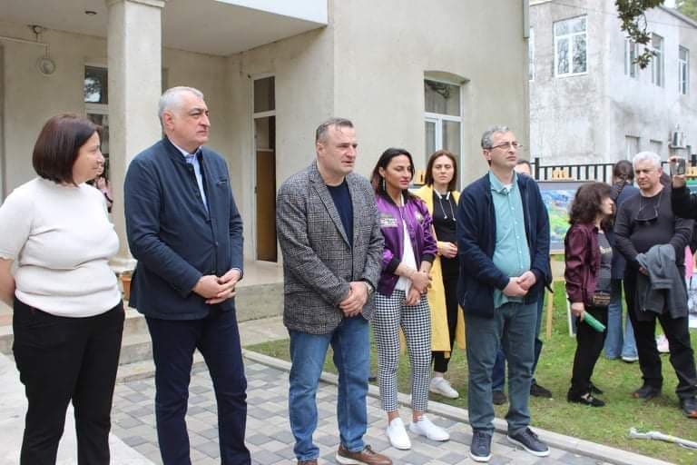 წალენჯიხის მუნიციპალიტეტში მთავარ ბიბლიოთეკას რეაბილიტაცია ჩაუტარდა