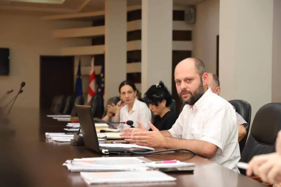 ზუგდიდის მერია ნიჭიერი ახალგაზრდების ფინანსურ ხელშეწყობას აგრძელებს