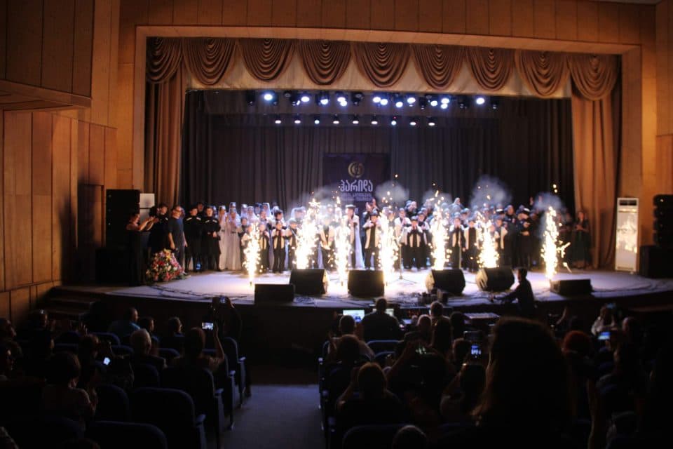 ხობის ხელოვნების კონკურს-ფესტივალი „ჰარიდა“ საზეიმოდ დაიხურა