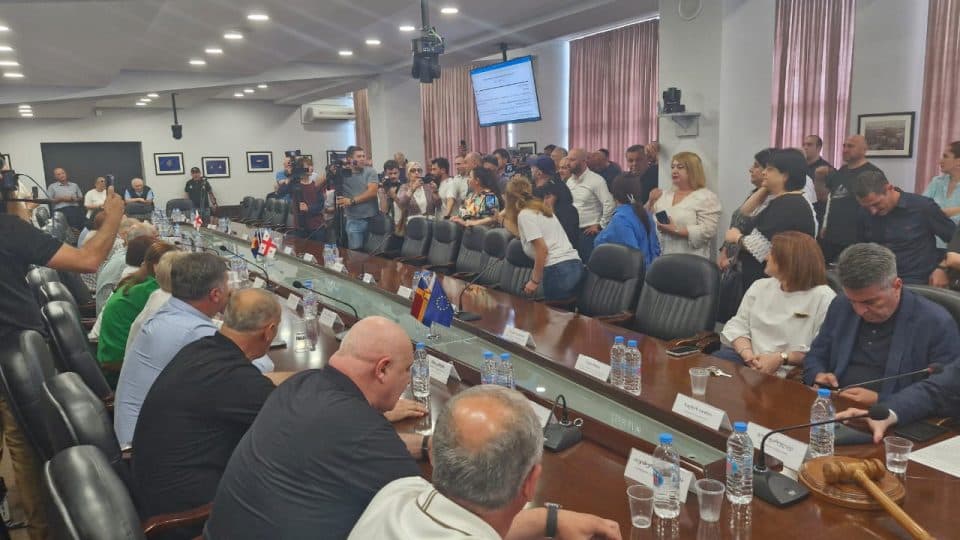 ზუგდიდის საკრებულოს თავმჯდომარის იმპიჩმენტის საკითხი მომდევნო კვირას განიხილება