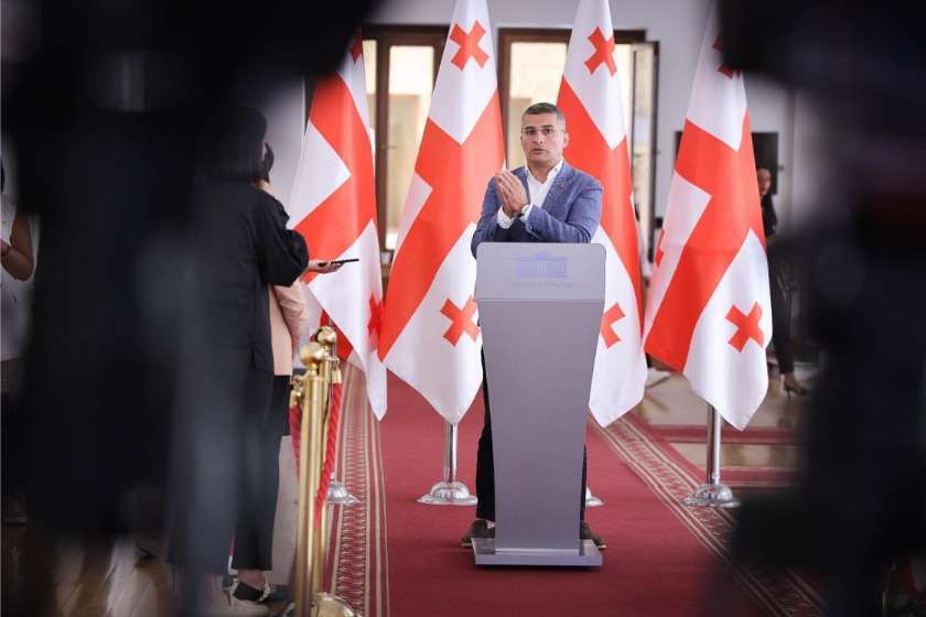 მამუკა მდინარაძე: პრეზიდენტი ამბობს ვეტოს დავადებ, ოღონდ მოტივირებულ შენიშვნებს არ დავწერო, ეს იგივეა, პროკურორმა განაცხადოს, მე დავიჭერ ამ ადამიანს, მაგრამ არ ვეტყვი საზოგადოებას, რა ბრალს წარვუდგენ