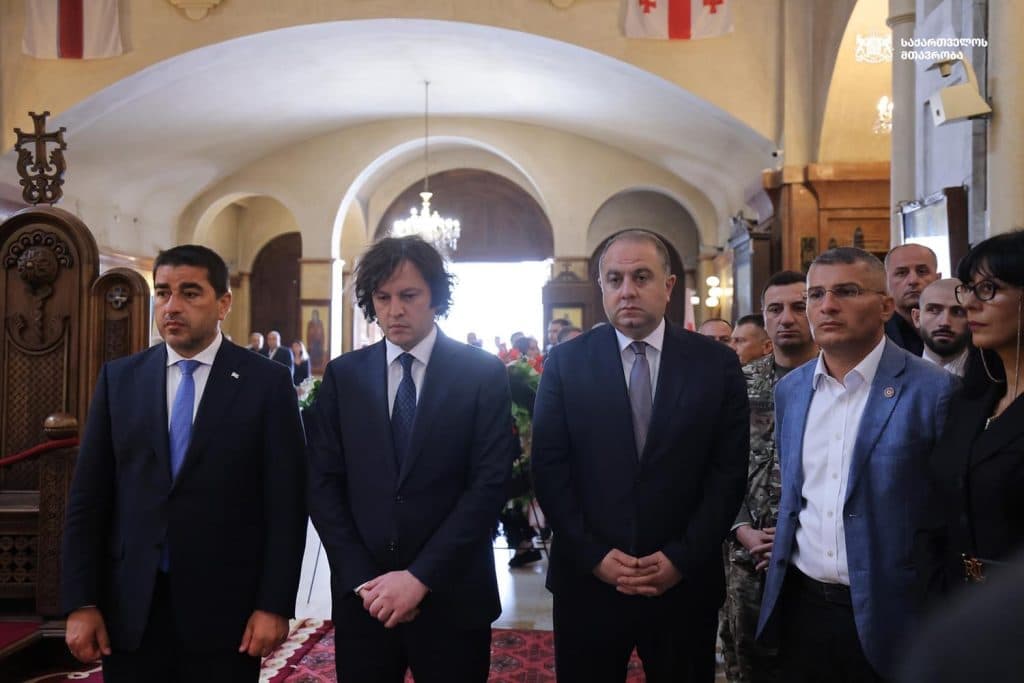 აფხაზეთიდან ომის პერიოდში დაღუპული 16 პირის ნეშთი გადმოასვენეს - image 4