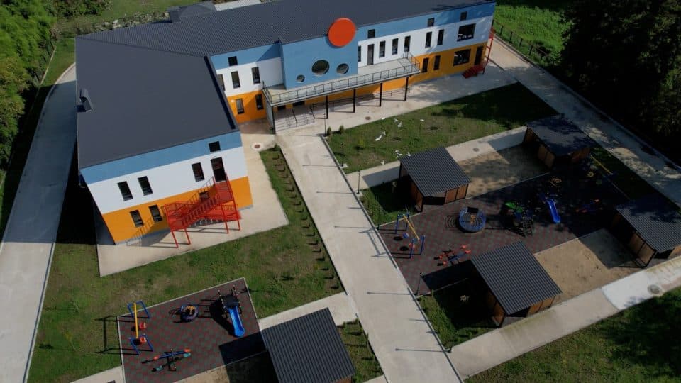 ბაღების გაერთიანება: ირინა კაკაჩია დარჩელის საბავშვო ბაღის გამგე არ ყოფილა, შესაბამისად არც თანამდებობიდან გაუთავისუფლებია ვინმეს