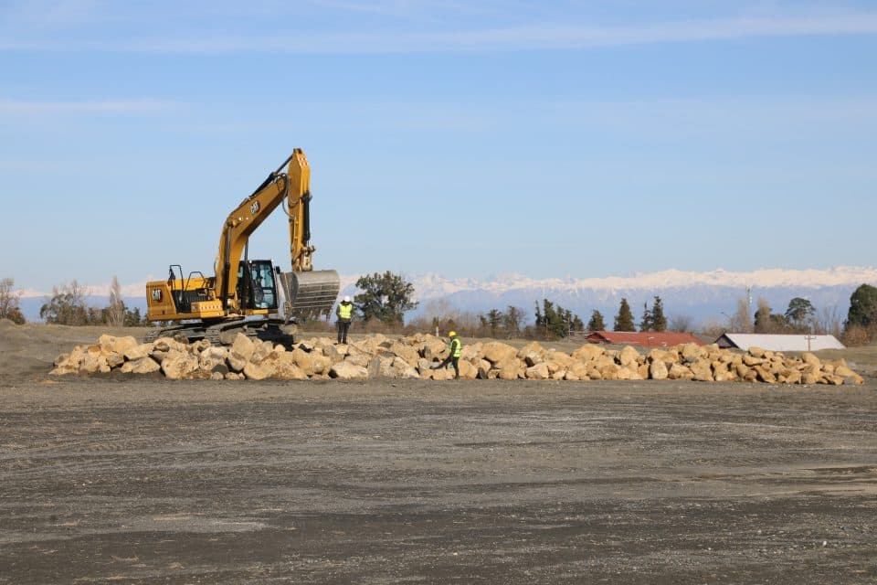 ანაკლიის ღრმაწყლოვანი ნავსადგურის აკვატორიის ფსკერის დაღრმავებითი დატალღისმჭრელის პროექტირება/მშენებლობის მოსამზადებელი სამუშაოები მიმდინარეობს