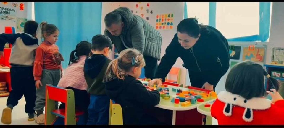 წალენჯიხაში საბავშვო ბაღების პედაგოგებს ხელფასი, 10%-იანი ზრდის პარალელურად, დამატებით 125 ლარითაც გაეზრდებათ