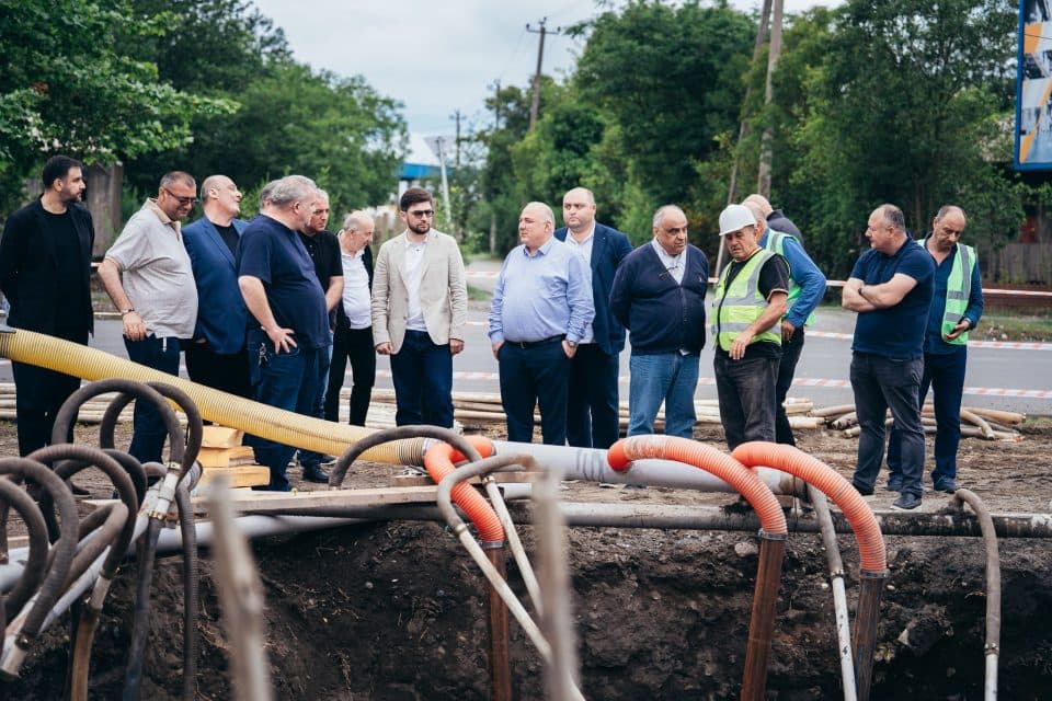 ქალაქ ფოთისა და მიმდებარე სოფლების წყალმომარაგების სისტემის სარეაბილიტაციო სამუშაოები მიმდინარეობს