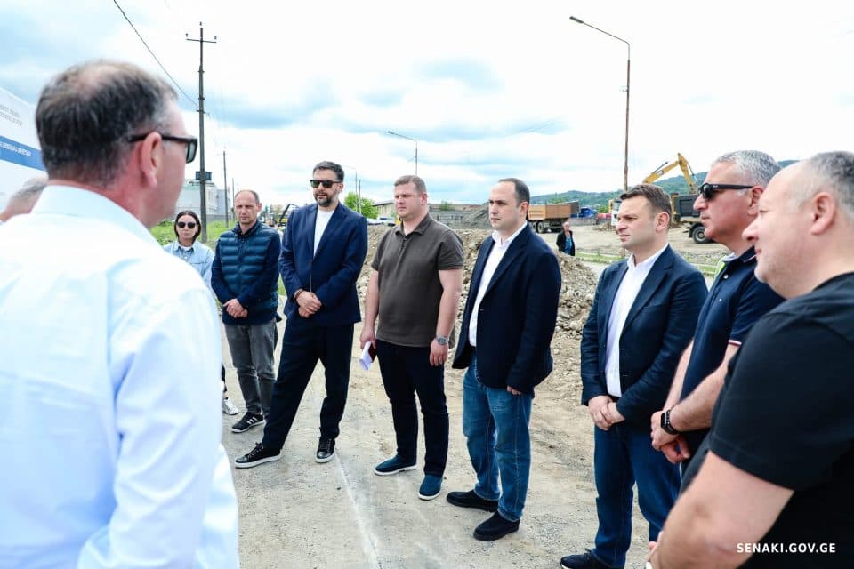 სენაკში წყალმონარაგების მასშტაბუტი სამუშაოები მიმდინარეობს