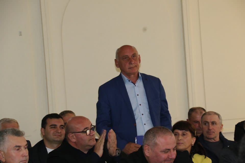 ხობის საკრებულოს თავმჯდომარედ გოჩა ქაჯაია აირჩიეს