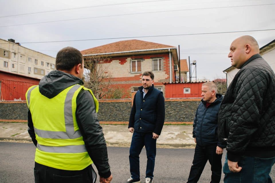 ფოთის მერი: „მინდა მადლობა გადავუხადო საქართველოს პრემიერ-მინისტრს, ბატონ ირაკლი კობახიძეს, დამატებით გამოყოფილი ფინანსური რესურსებისთვის, რომელმაც შესაძლებლობა მოგვცა განგვეხორციელებინა მნიშვნელოვანი ინფრასტრუქტურული პროექტები“