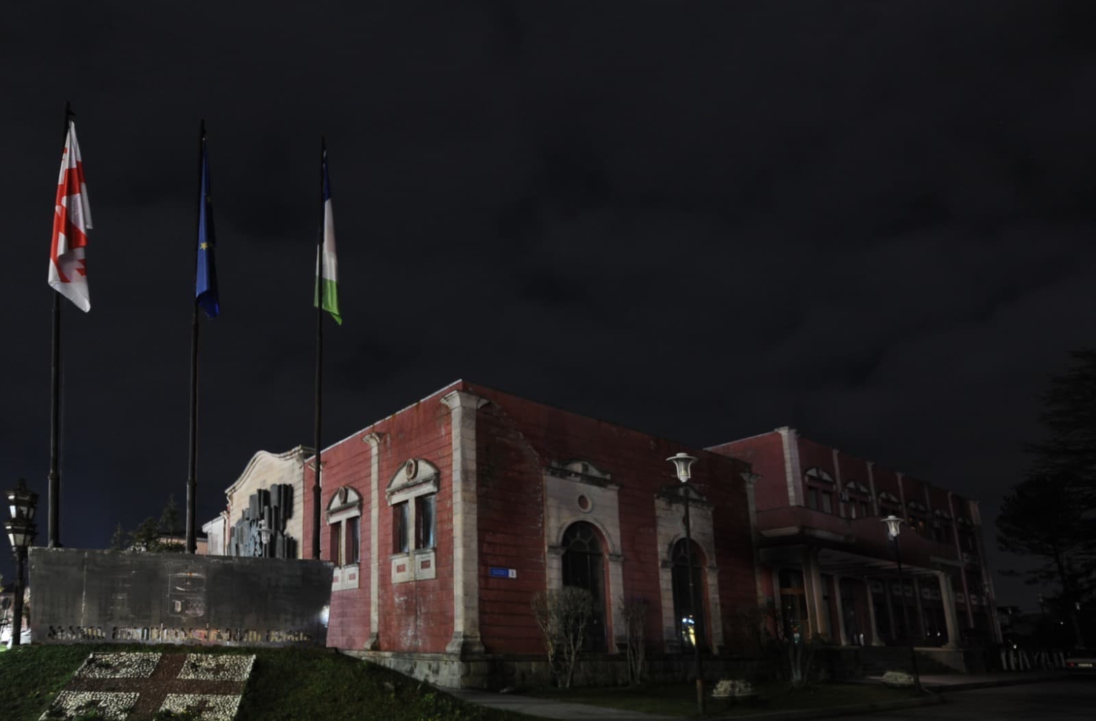 რეგიონის სახელმწიფო უწყებები გარემოსდაცვით გლობალურ აქციას შეუერთდნენ - image 8