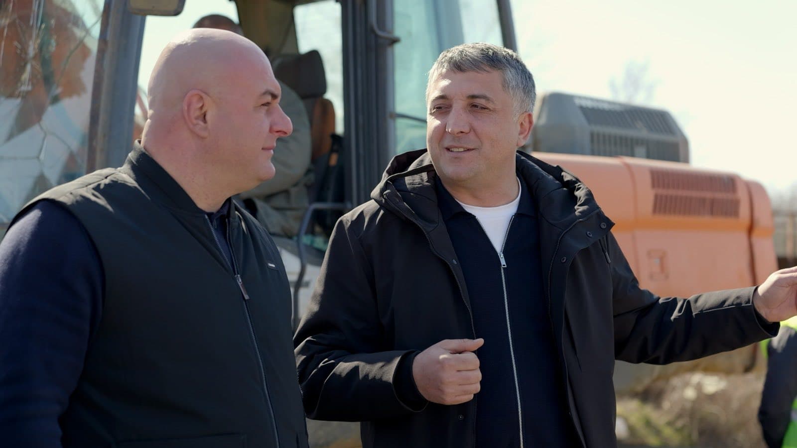 ზუგდიდის მერი ცაიში-ოქტომბერის დამაკავშირებელ გზაზე, ნაპირდაცვითი გაბიონის მოწყობის სამუშაოებს გაეცნო - image 3