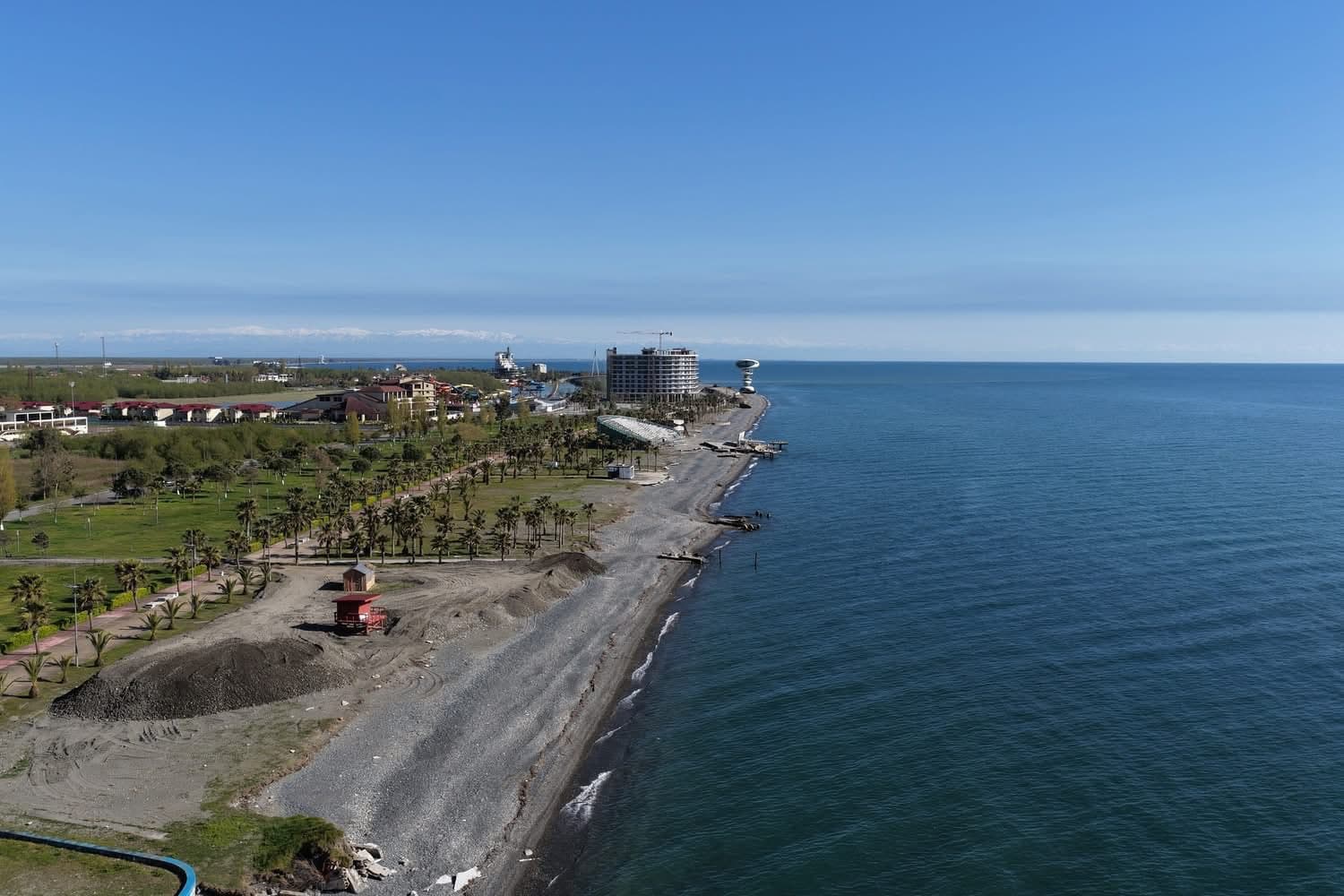 განმუხურის ეროზირებული სანაპირო ზოლის აღდგენის სამუშაოები აქტიურ ფაზაშია - image 4