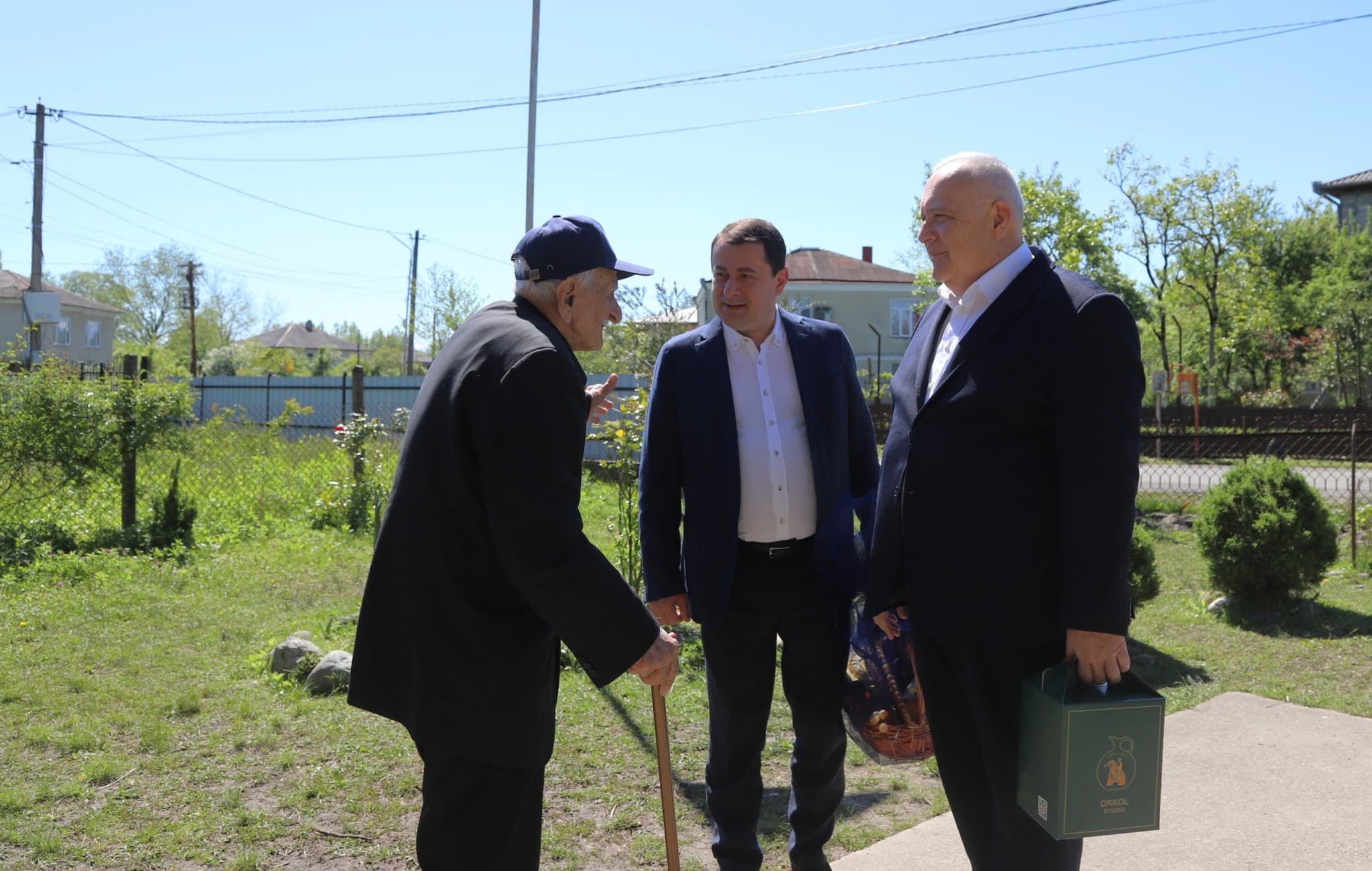 სახელმწიფო რწმუნებულმა დავით ვერავამ, ფაშიზმზე გამარჯვების დღე, მეორე მსოფლიო ომის მონაწილე დავით კაჭარავას მიულოცა - image 4