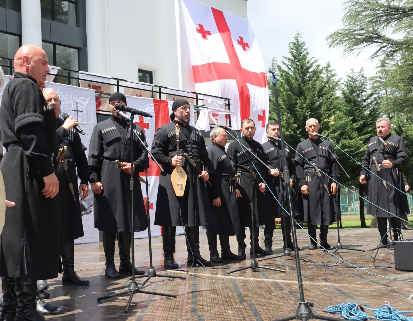 ჩხოროწყუში საქართველოს დამოუკიდებლობის დღე მრავალფეროვანი ღონისძიებებით აღინიშნა - image 6
