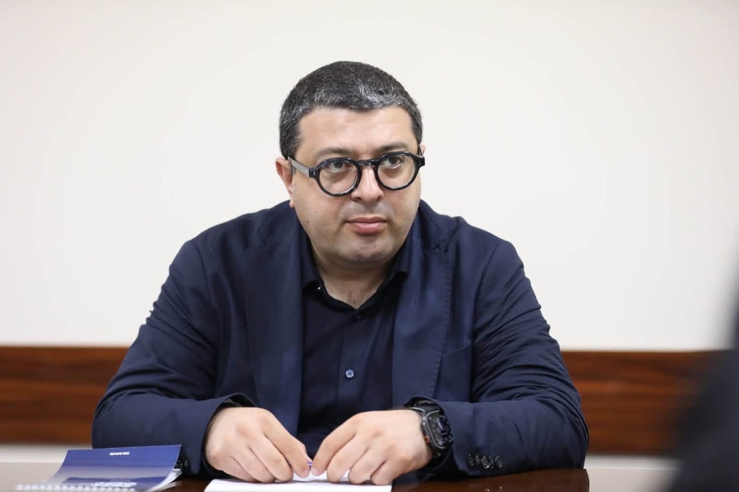 მამუკა მდინარაძე სამეგრელო-ზემო სვანეთის მხარეში სახელმწიფო რწმუნებულს და მის მოადგილეებს შეხვდა - image 6