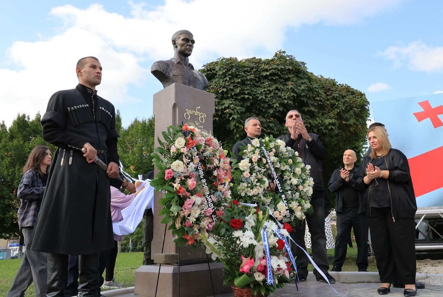 ზუგდიდში გიორგი ანწუხელიძის ბიუსტი გაიხსნა