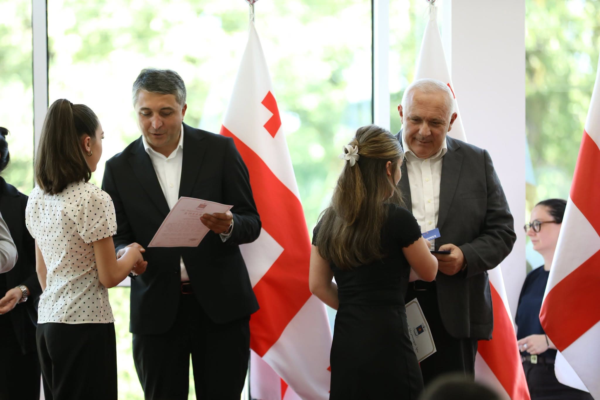 ზუგდიდში 158 ოქროსა და 21 ვერცხლის მედალოსანი მოსწავლე დააჯილდოვეს
