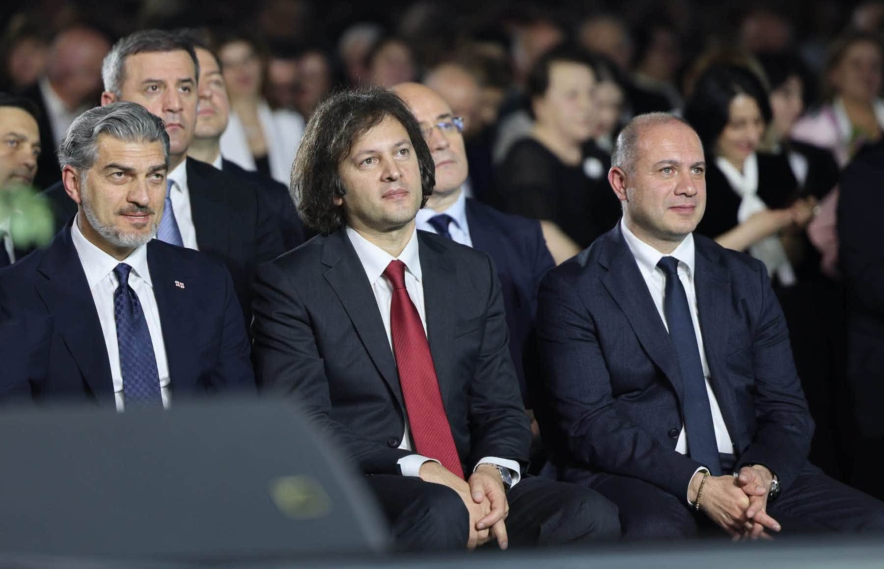 დავით ვერავა მასწავლებლის ეროვნული პრემიის დაჯილდოებას დაესწრო - image 7