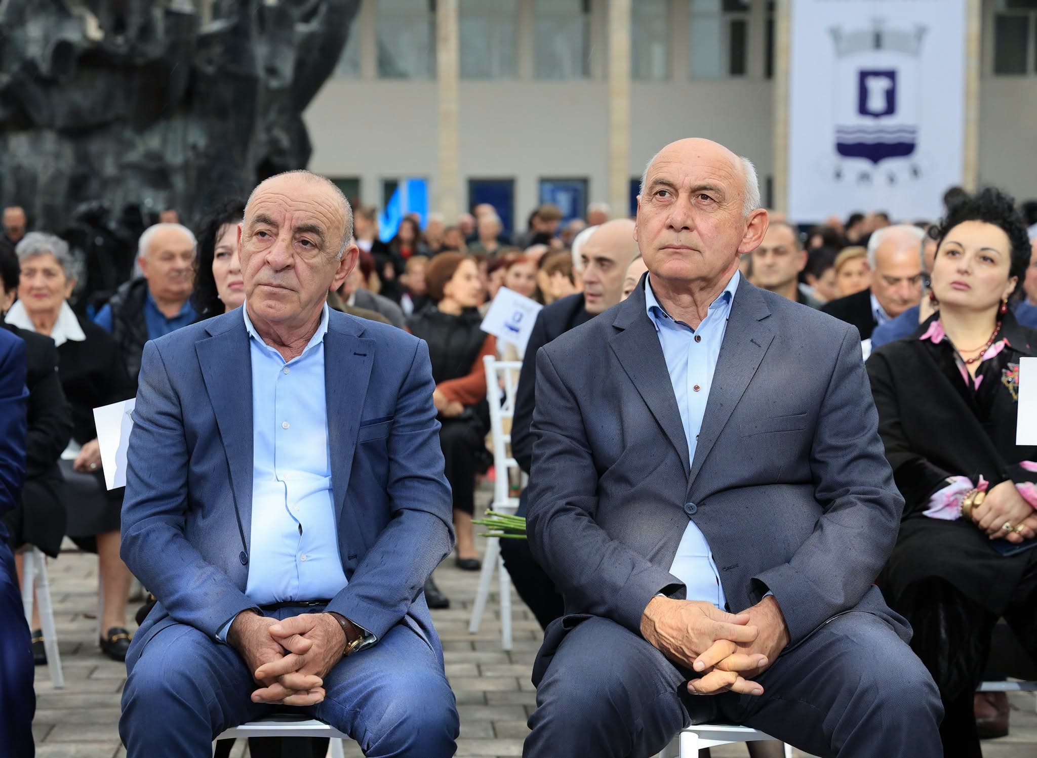 ხობში სახალხო დღესასწაულზე ქალაქის საპატიო მოქალაქეები დააჯილდოვეს - image 3